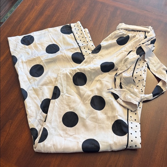 Victoria's Secret Black Polka Dot Silky Tie Waist Wide-Leg PJ Pants - Picture 8 of 8